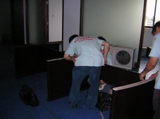 產品名稱:義烏搬家家具拆裝
產品型號:搬家家具拆裝,家具拆裝,專業拆裝家具,拆裝辦公家具,拆裝衣柜,搬家公司家具拆裝
產品規格:承接拆裝老板桌,會議桌,掛柜,床,梳妝臺,寫字臺,電視機柜,隔斷,臥室柜和衣柜,低柜,餐桌,紅木,家具等.